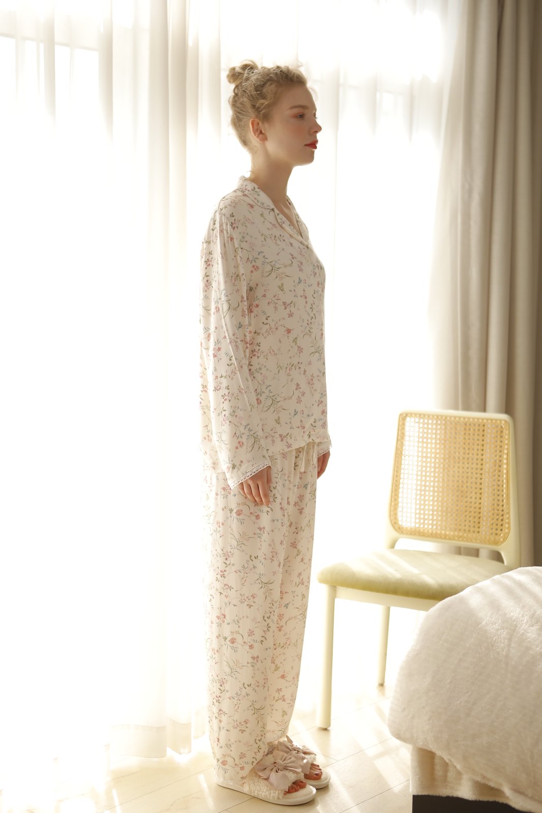 Bộ Pyjama Mặc Nhà Soft Beige Floral