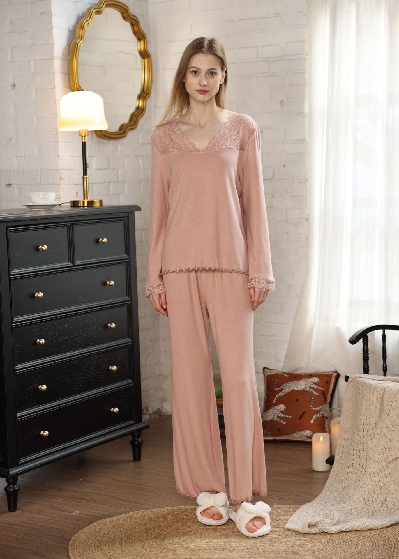 Bộ Mặc Nhà Claire Lounge Set