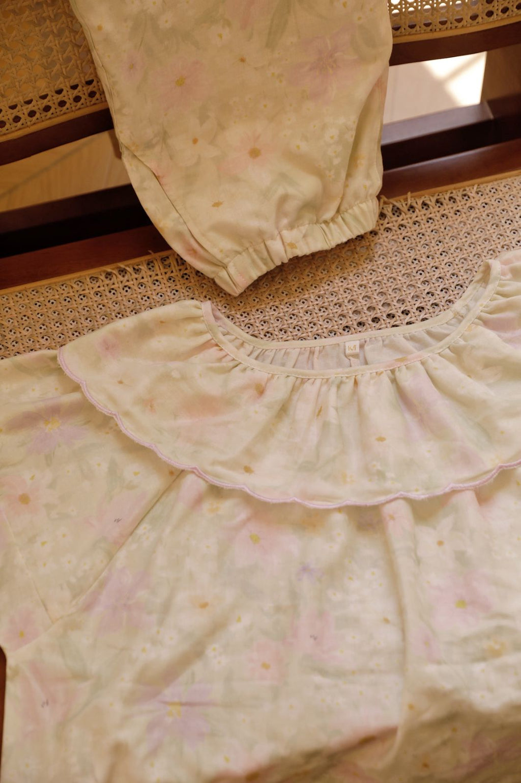 Bộ Mặc Nhà Pastel Ruffle Set