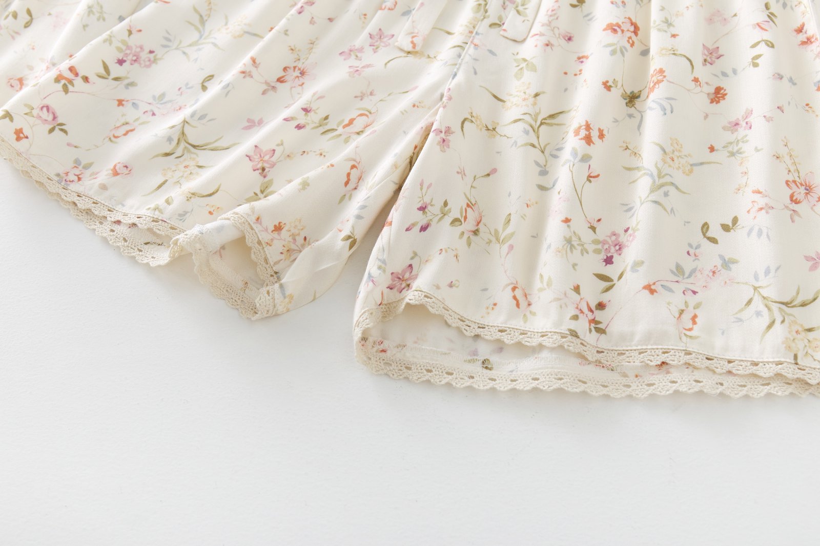 Bộ Pyjama Mặc Nhà Soft Beige Floral